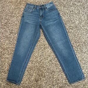 Empyre Women’s Medium Wash Denim High Waisted Straight Leg Eileen Mom Jeans sz 0
